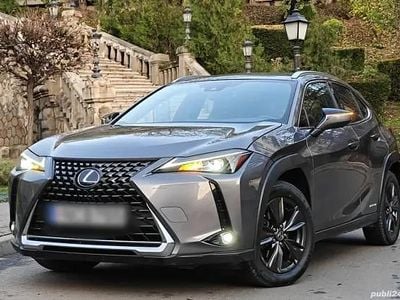 Gri Utilizat 2020 Lexus UX 250h SUV | 20.500 EUR (Preț OK)