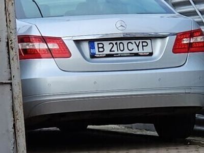 second-hand Mercedes E220 