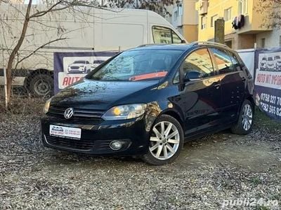 Negru Utilizat 2012 VW Golf Sportsvan Monovolum | 5.899 EUR