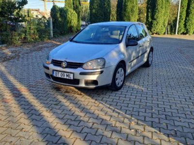 Utilizat 2006 VW Golf V Hatchback | 2.500 EUR (Preț OK)
