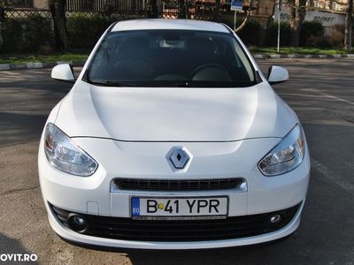 Alb Utilizat 2012 Renault Fluence Berlinǎ | 6.500 EUR