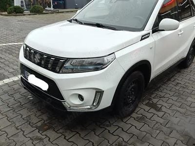 Second-hand Suzuki Vitara 129 CP (94 kW) 2020 Alb SUV