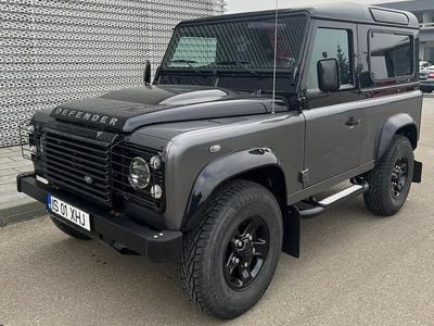 Gri Second-hand 2015 Land Rover Defender S SUV | 61.999 EUR (Preț bun)