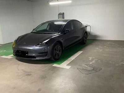 Second-hand Tesla Model 3 208 kW (283 CP) 2023 Culoaregri Berlinǎ