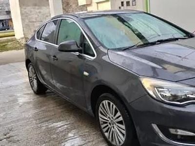 Utilizat 2013 Opel Astra Berlinǎ | 6.400 EUR (Scump)
