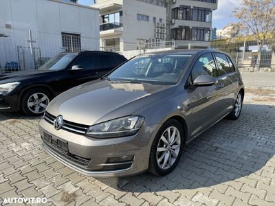 second-hand VW Golf VII 1.6 TDI DPF BMT DSG Highline