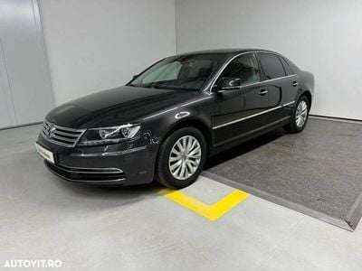 Second-hand VW Phaeton 245 CP (180 kW) 2015 Negru Berlinǎ