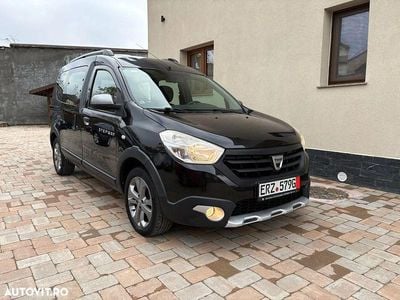 Second-hand Dacia Dokker Stepway 115 CP (84 kW) 2018 Culoarenegru Monovolum