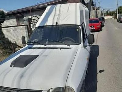 Utilizat 2004 Dacia Pick up Pickup | 2.000 EUR