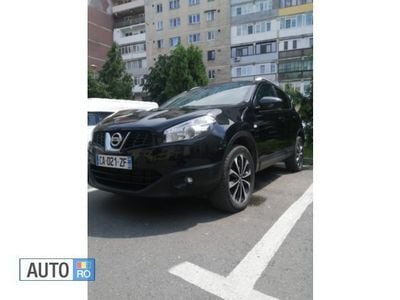 Second-hand Nissan Qashqai 131 CP (96 kW) 2012 Negru SUV