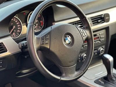 second-hand BMW 318 Seria 3 d DPF Touring Aut. Edition Lifestyle