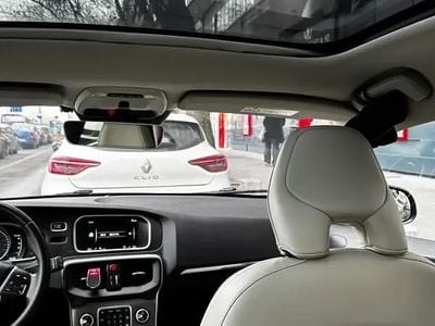 Utilizat 2016 Volvo V40 Break | 9.000 EUR (Preț OK)