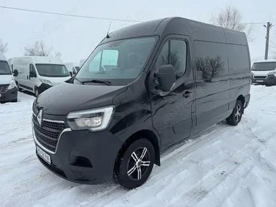 Culoarenegru Utilizat 2021 Renault Master Van | 15.000 EUR (Super Preț)