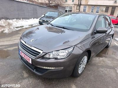 Gri Second-hand 2016 Peugeot 308 Business-Line Hatchback | 5.350 EUR (Preț bun)