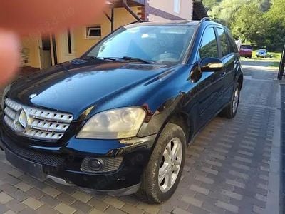 Mercedes ML320