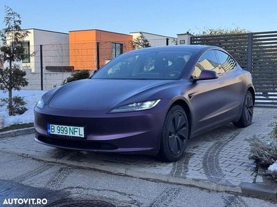 Second-hand Tesla Model 3 377 kW (513 CP) 2025 Culoarealte culori Berlinǎ