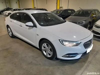 Alb Utilizat 2018 Opel Insignia Sport Berlinǎ | 9.990 EUR (Preț bun)