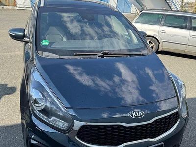 Culoarealbastru Utilizat 2016 Kia Carens Spirit Monovolum | 5.999 EUR