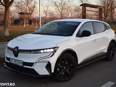 Second-hand Renault Mégane Equilibre 161 kW (220 CP) 2023 Culoarealb SUV