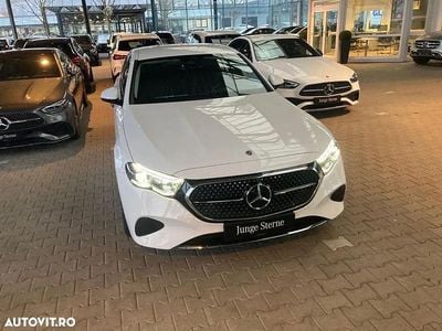 Culoarealb Utilizat 2023 Mercedes E200 Avantgarde Berlinǎ | 45.800 EUR