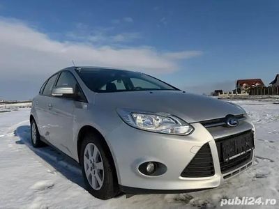 Second-hand Ford Focus 101 CP (74 kW) 2014 Argintiu Hatchback