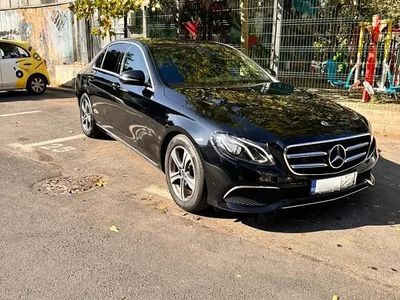 Second-hand Mercedes E200 150 CP (110 kW) 2019 Negru Berlinǎ