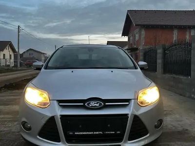 Gri Utilizat 2014 Ford Focus Hatchback | 4.350 EUR (Preț bun)