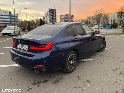 Culoarealbastru Utilizat 2020 BMW 318 Berlinǎ | 22.385 EUR (Puțin scump)