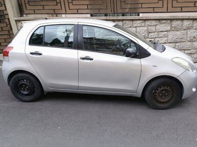 second-hand Toyota Yaris fabr.2010, 1.0 benzina