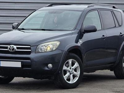 Culoaregri Second-hand 2007 Toyota RAV4 Executive Berlinǎ | 4.150 EUR (Super Preț)