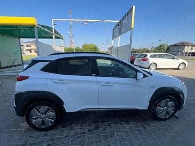 Second-hand Hyundai Kona 150 kW (205 CP) 2021 Alb SUV