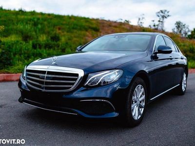 Culoarealbastru Utilizat 2016 Mercedes E220 Exclusive Berlinǎ | 22.500 EUR (Preț OK)