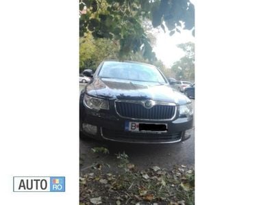 Negru metalizat Utilizat 2013 Skoda Superb Berlinǎ | 13.300 EUR (Puțin scump)