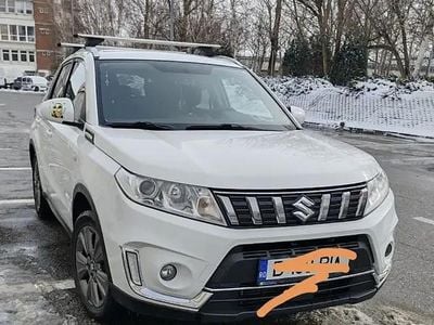 Second-hand Suzuki Vitara 140 CP (102 kW) 2019 Alb SUV