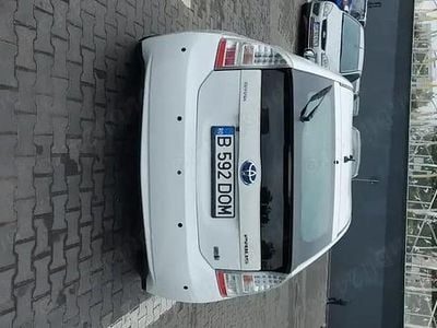 Second-hand Toyota Prius 99 CP (72 kW) 2011 Alb Hatchback