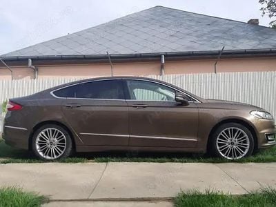 Second-hand Ford Mondeo Vignale 187 CP (137 kW) 2018 Berlinǎ