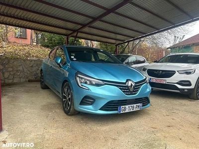 Second-hand Renault Clio V 90 CP (66 kW) 2021 Culoarealbastru Hatchback