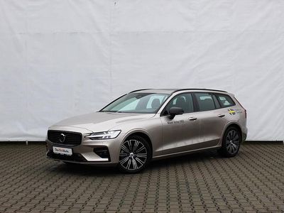 Auriu metalic Nouă 2026 Volvo V60 Plus Break | 43.560 EUR