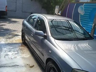 Gri Utilizat 2004 Opel Astra Hatchback | 1.500 EUR (Preț OK)