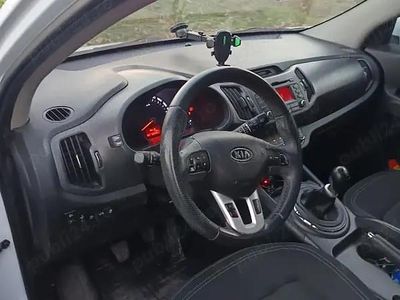 Second-hand Kia Sportage 116 CP (85 kW) 2012 Alb SUV