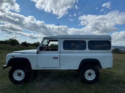 Utilizat 2002 Land Rover Defender SUV | 17.900 EUR
