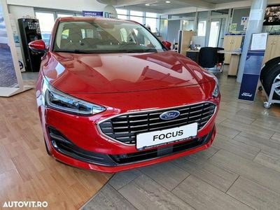 Culoarerosu Utilizat 2023 Ford Focus Titanium X Berlinǎ | 25.500 EUR