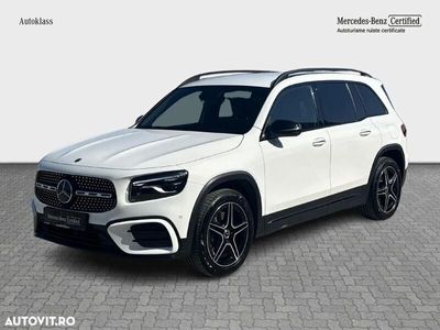 Mercedes GLB220