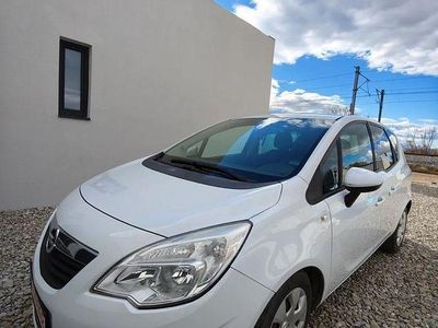 Culoarealb Utilizat 2012 Opel Meriva Edition Monovolum | 2.890 EUR