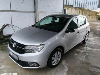 Second-hand Dacia Sandero 73 CP (53 kW) 2018 Culoareargint Hatchback