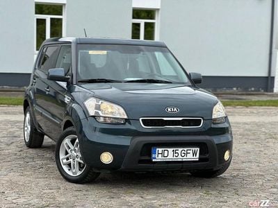 Albastru Utilizat 2013 Kia Soul SUV | 6.200 EUR