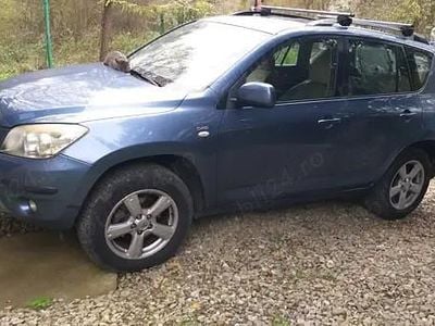 Second-hand Toyota RAV4 136 CP (100 kW) 2007 Albastru Berlinǎ