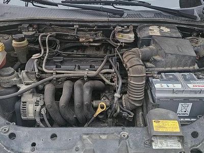 Culoarenegru Utilizat 2001 Ford Focus Break | 1.250 EUR (Puțin scump)