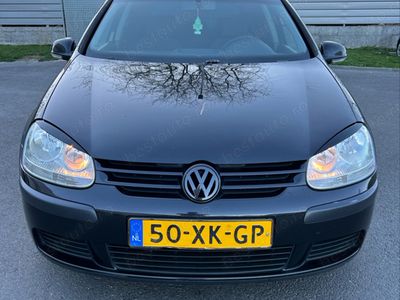 second-hand VW Golf V 1.6 FSI 2008 6+1 Trepte