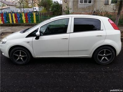 Second-hand Fiat Punto 75 CP (55 kW) 2011 Hatchback